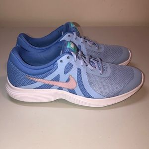 NEW Nike Revolution 4 Royal Pulse/Pink Foam